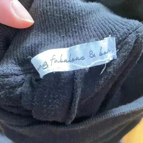 Young  fabulous & broke - Picture 4 of 5